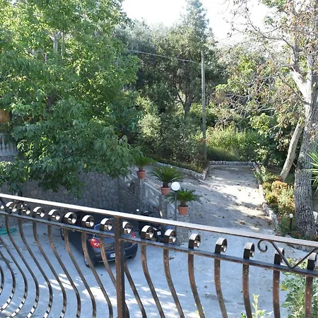 Lodge Di Martino